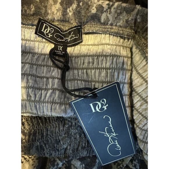 DG2 Diane Gilman Off-the-Shoulder Tunic Top Snakeskin Print Plus Size 1X NEW - Picture 3 of 6